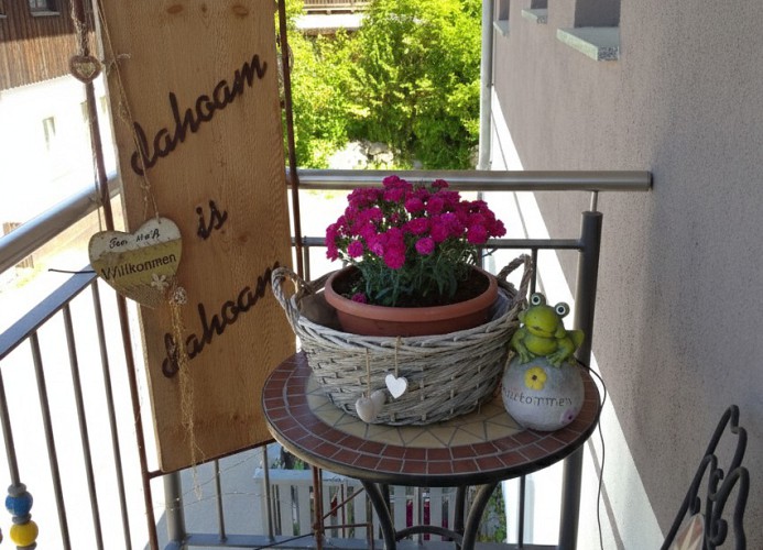 Ein Herzlicher Empfang vor der gemeinsamen Haustüre 