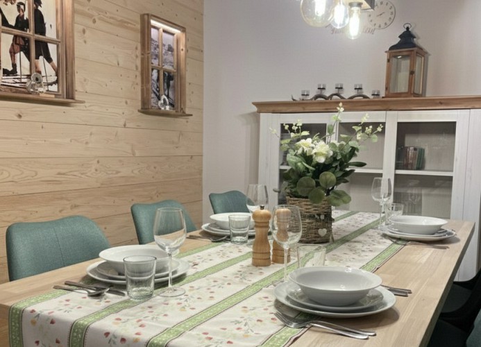 „Ihr Logenplatz mit echtem Zirben-Ambiente“